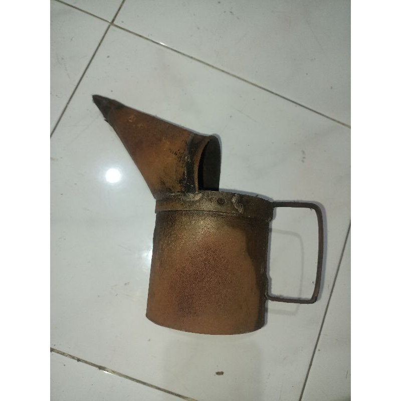 literan corong minyak tanah ukuran setengah liter