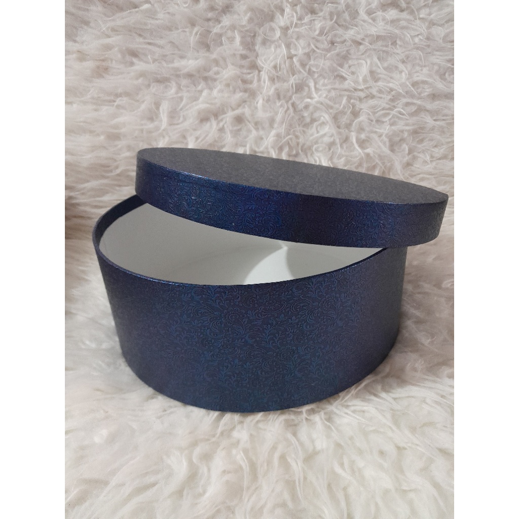 

Bloom Box Box Bulat D30 T10/T12/ Box Bulat Diameter 30 Tinggi 10 / 12/ Gift Box Bulat / Box Tabung Bulat