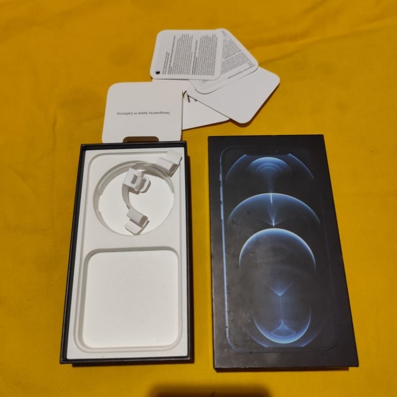 Dus Box Iphone 12 Pro bekas ibox asli copotan