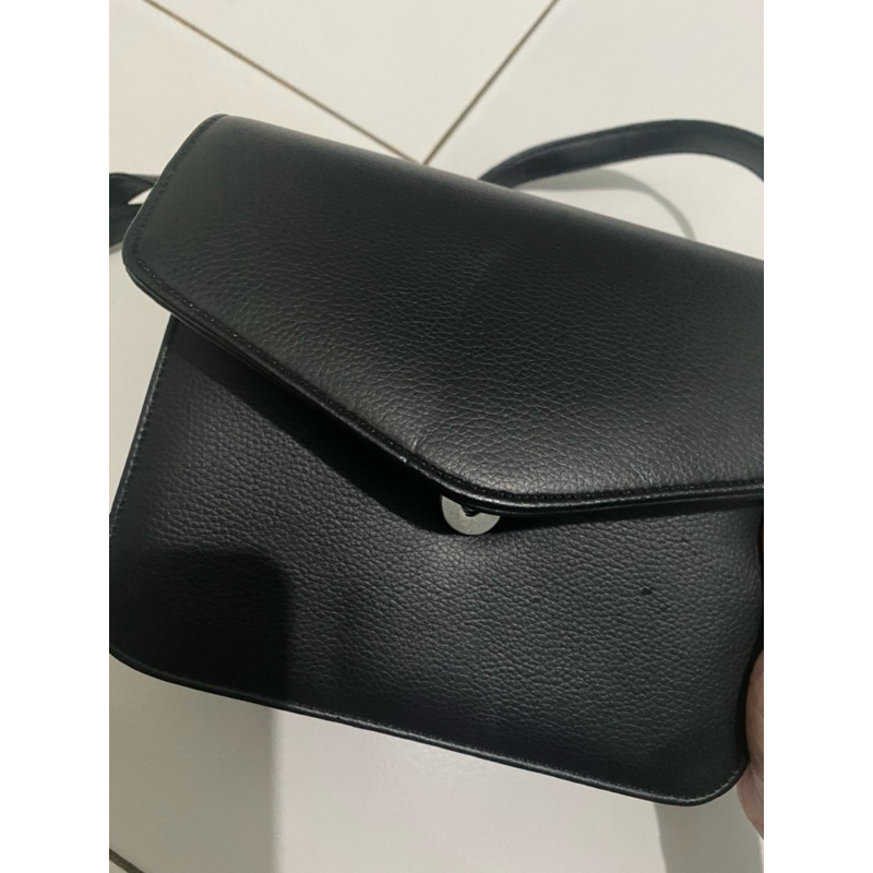 nara slingbag tgif project