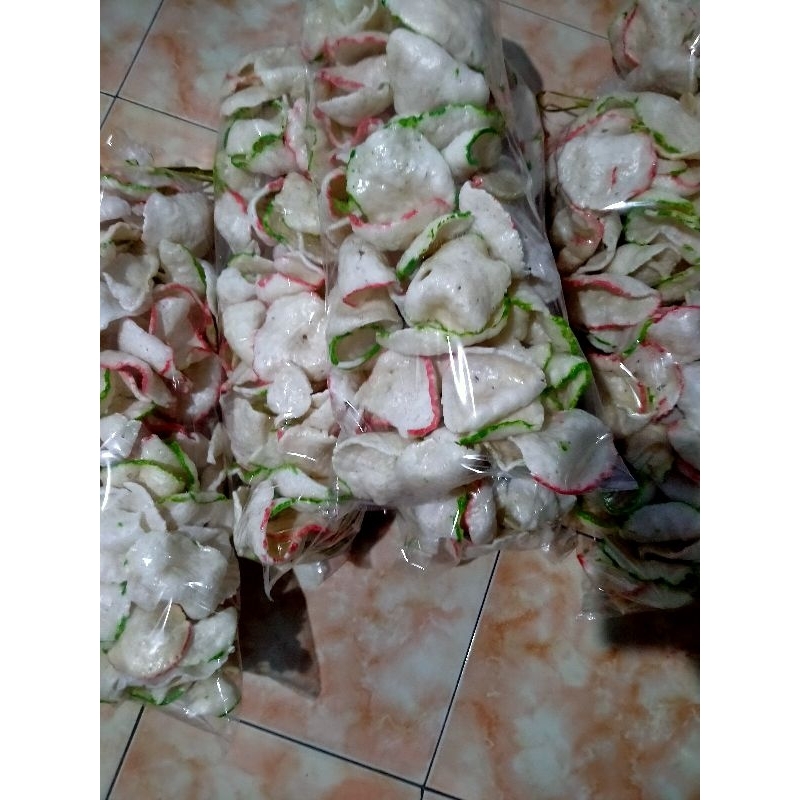

krupuk upil krupuk pecel rasa kombinasi trasi manis bawang