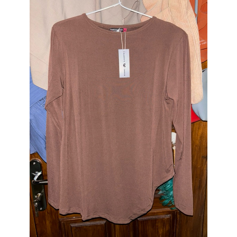 (Preloved) Pluffyschoice Nirvana Asymmetrical Long Sleeve in Brown XL