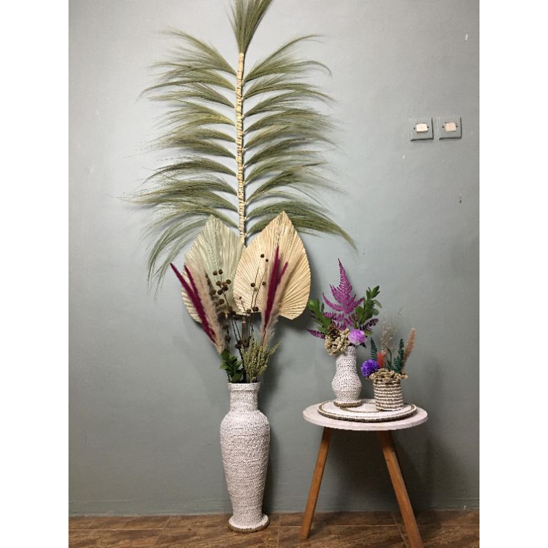 paket bunga kering 2 daun palem dan pot,sudut ruangan aesthetic