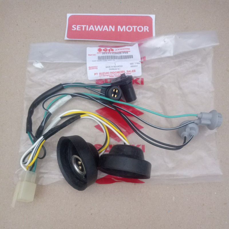 COB / FITTING / KABEL SOCKET LAMPU DEPAN SKYWAVE ORISINIL SUZUKI