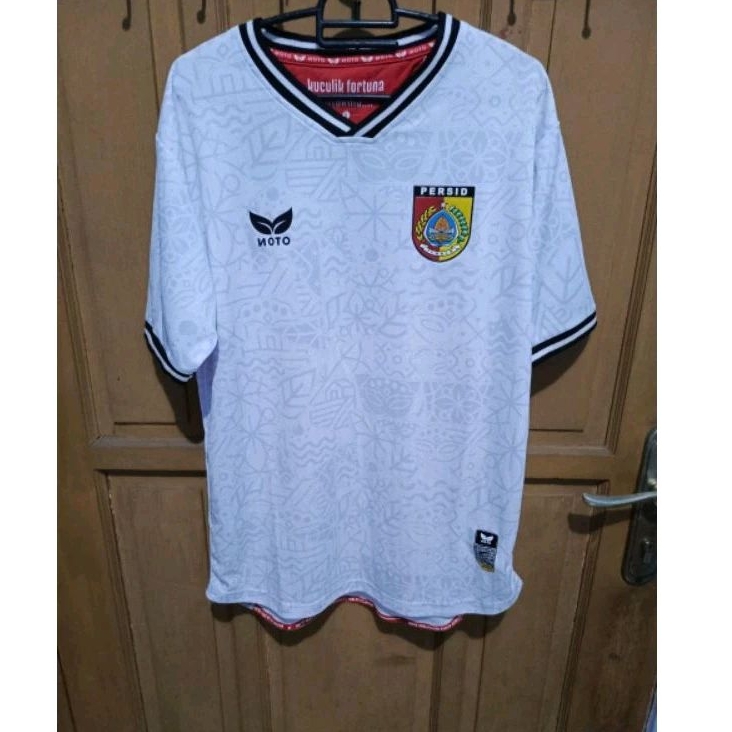 Jersey persid jember away 23/24 ori noto