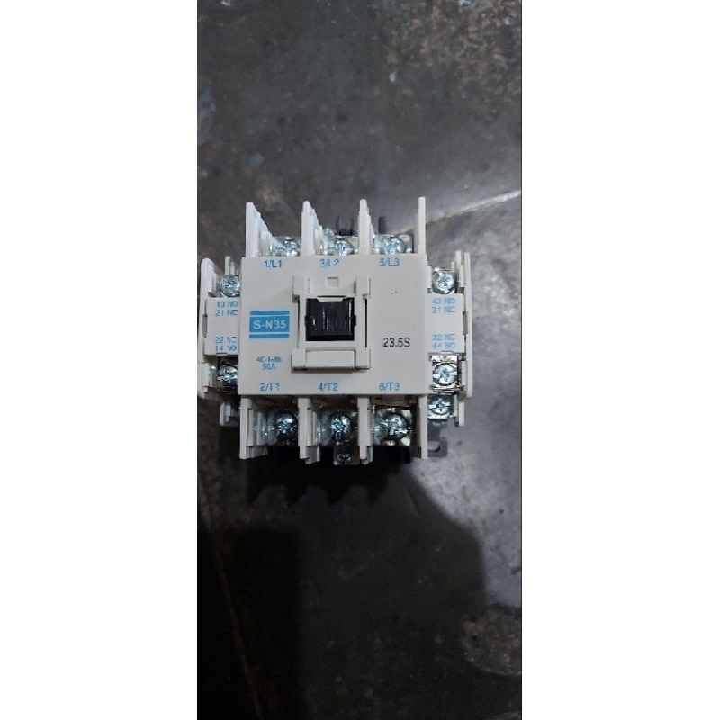 Kontaktor listrik sn 21 220 vac 32 a