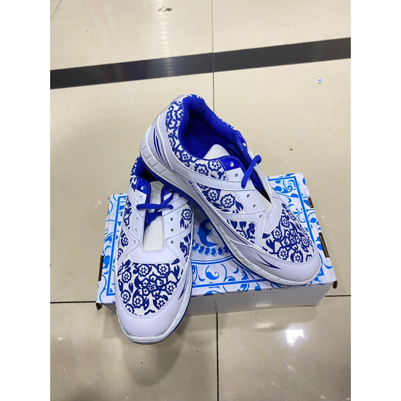 Sepatu Olahraga Jalasenastri Terbaru 2024