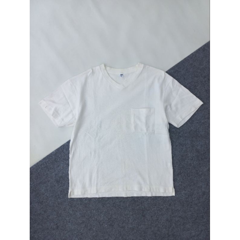 T SHIRT UNIQLO POCKET WHITE