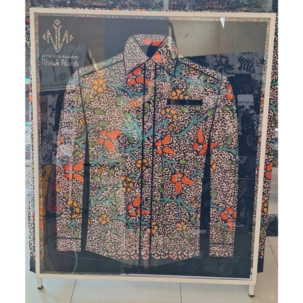 Kain Batik Tulis Bakaran Khas Pati