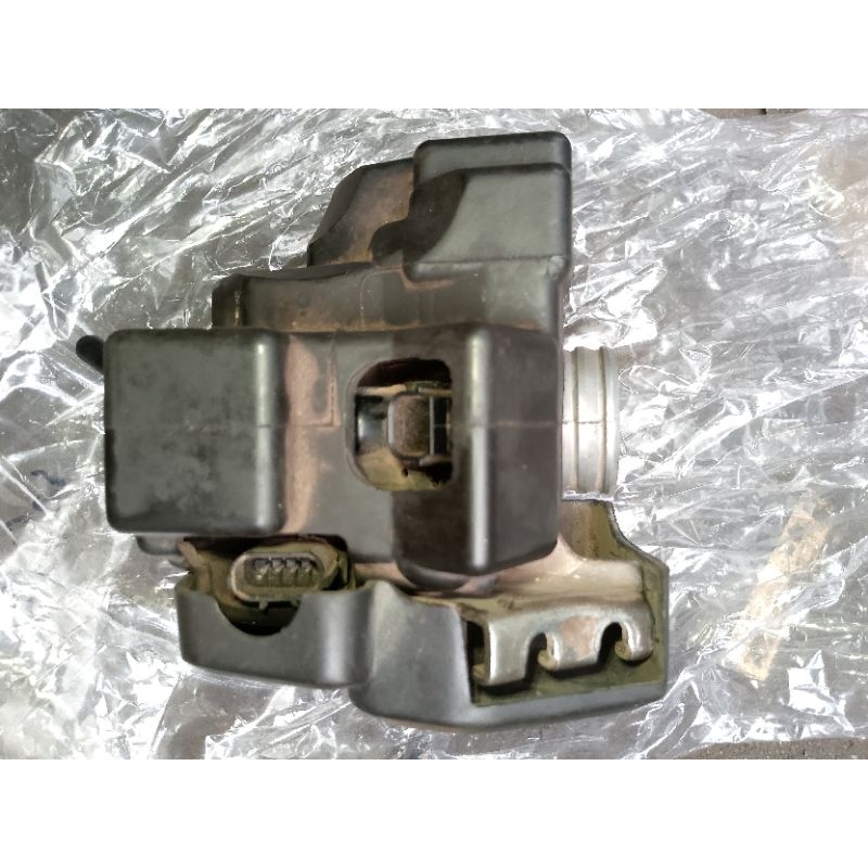 trhotol bodi injeksi karburator Honda crf bekas original copotan motor