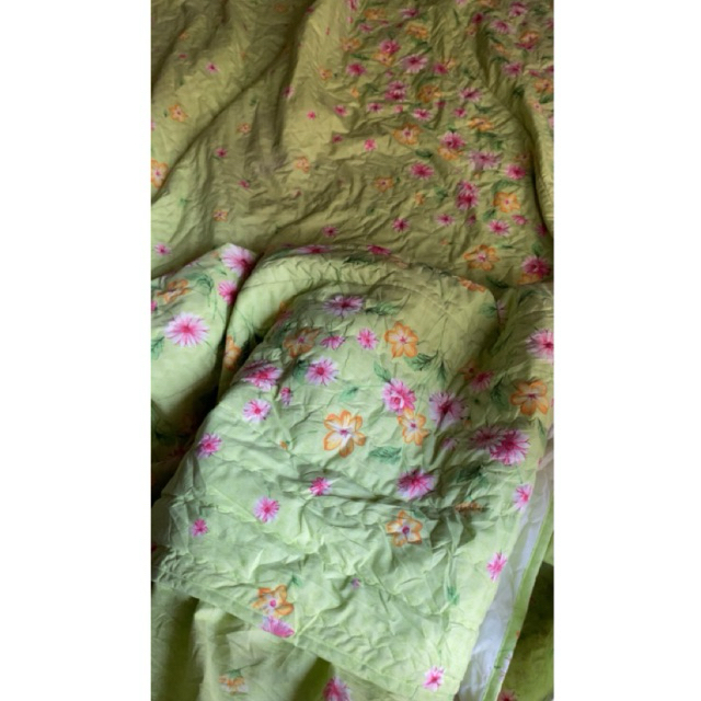 [PRELOVED] Sprei rumbai bunga shabby | Alas Kasur Bc Bedcover | sprei | Selimut Import | Ambal