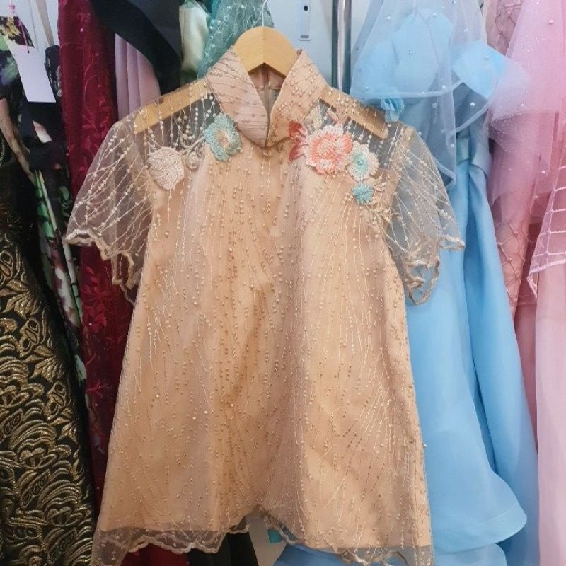 Atasan pesta / kondangan by Lavani Atelier warna gold