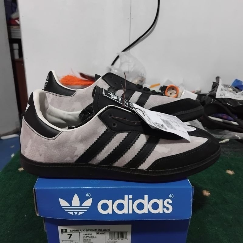 SNICKERS ADIDAS SAMBA OG X STONE ISLAND SILVER