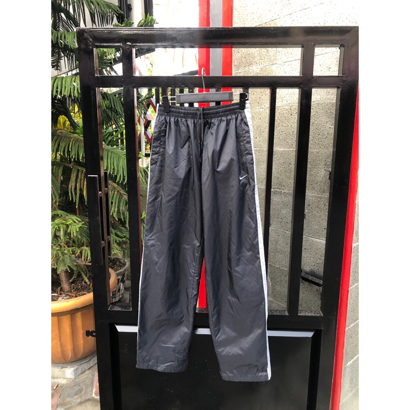 trackpants nike