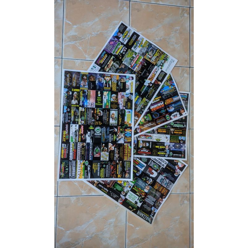 

Paket 10 lembar stiker sholawat