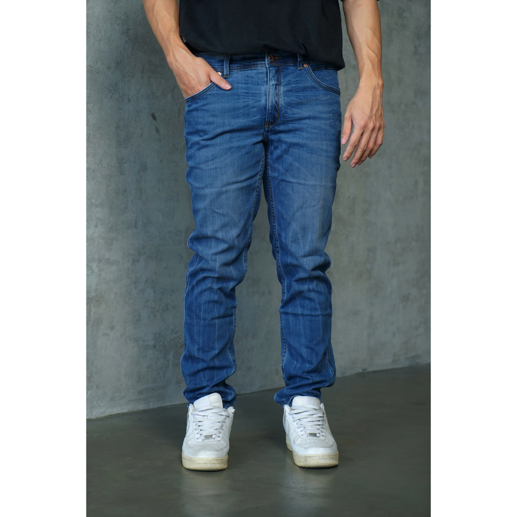 FOREX Celana Jeans Pria Biru Terang Slim Fit DLSS4287
