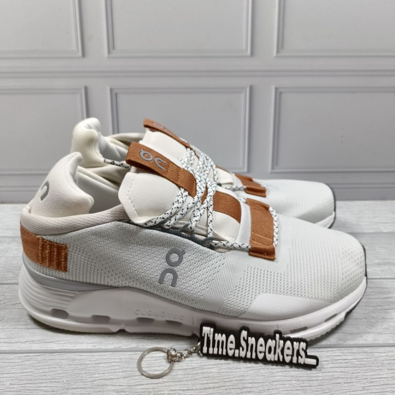 ON RUNNING CLOUDNOVA WHITE PEARL BROWN