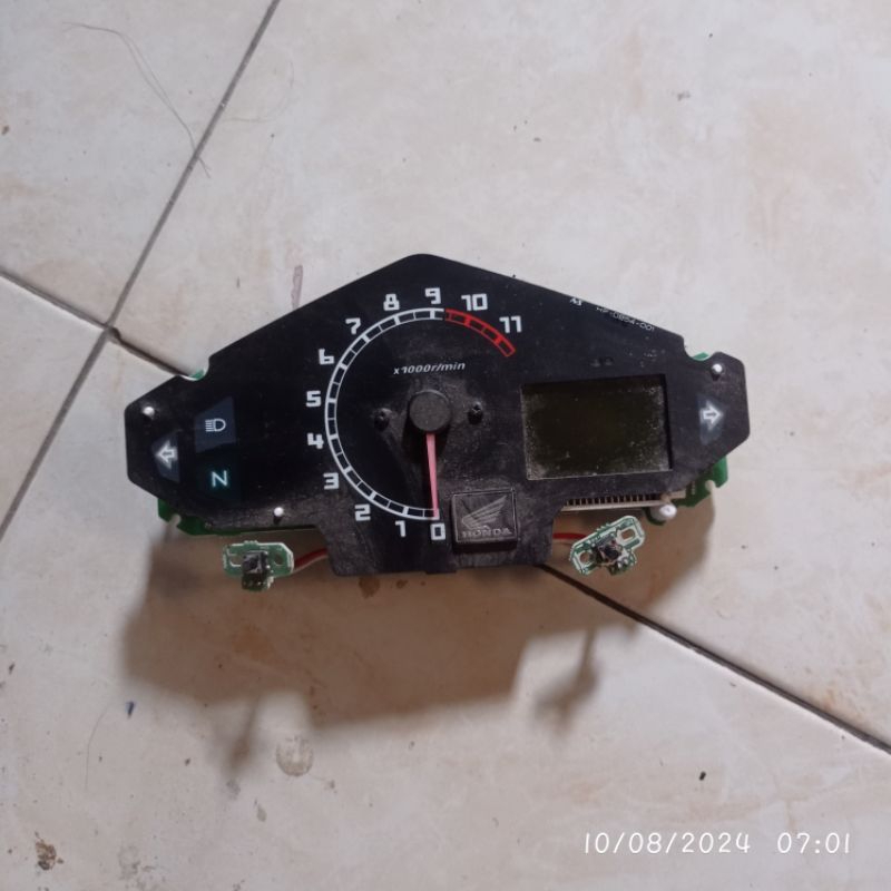 Mesin Spidometer Honda megapro monoshock ori second