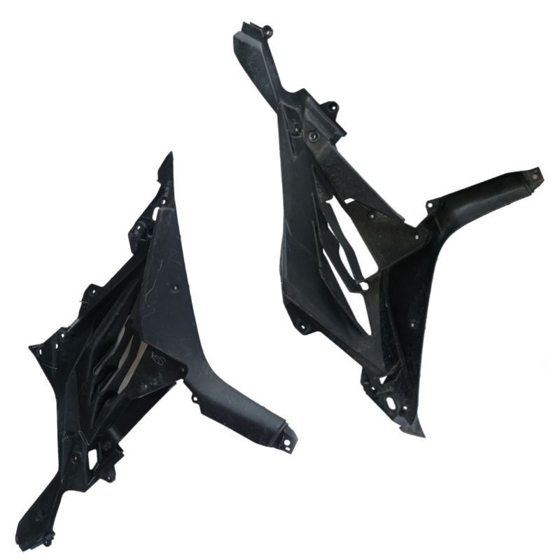 fairing bagian dalam kanan honda cbr150r facelift tahun 2016-2017 k45 ok