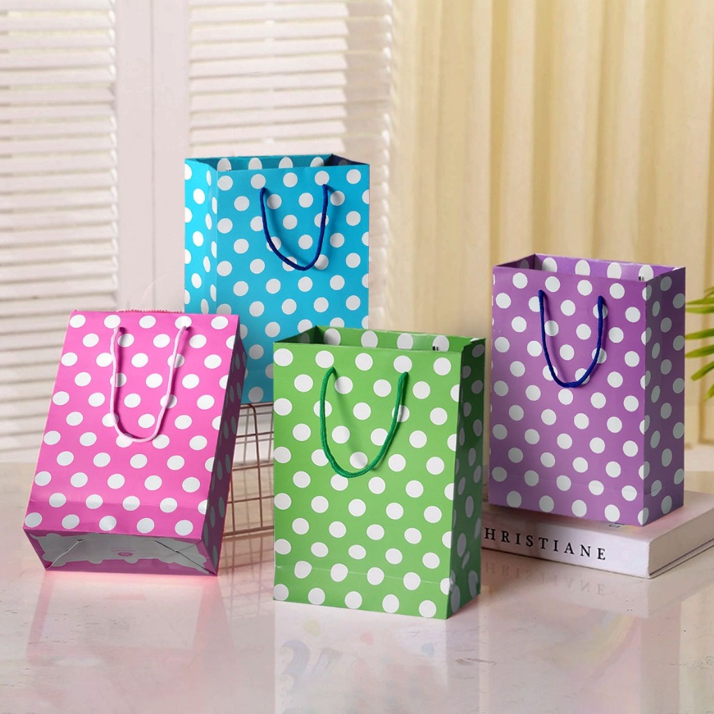 

SP Polkadot | Paper Bag | Goodie Bag| Tas Belanjan (1 Pak 4 Pcs)