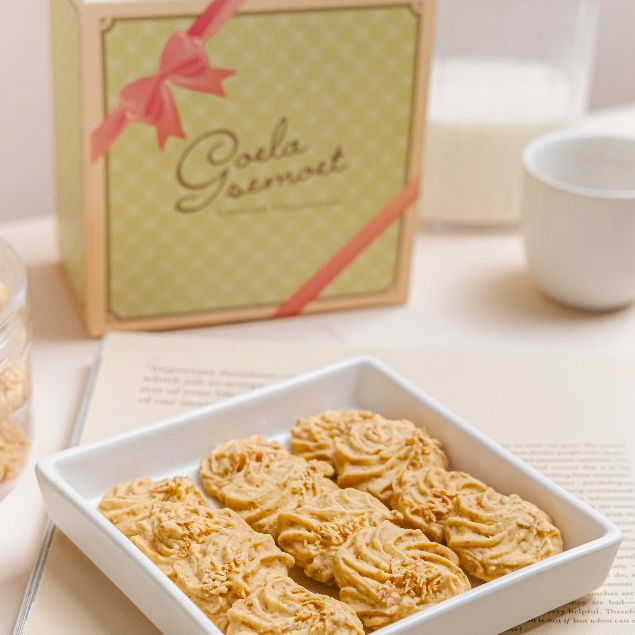 

Ssl09 Kue Sagu Keju Goela Semoet - kue kering renyah dan meleleh di mulut