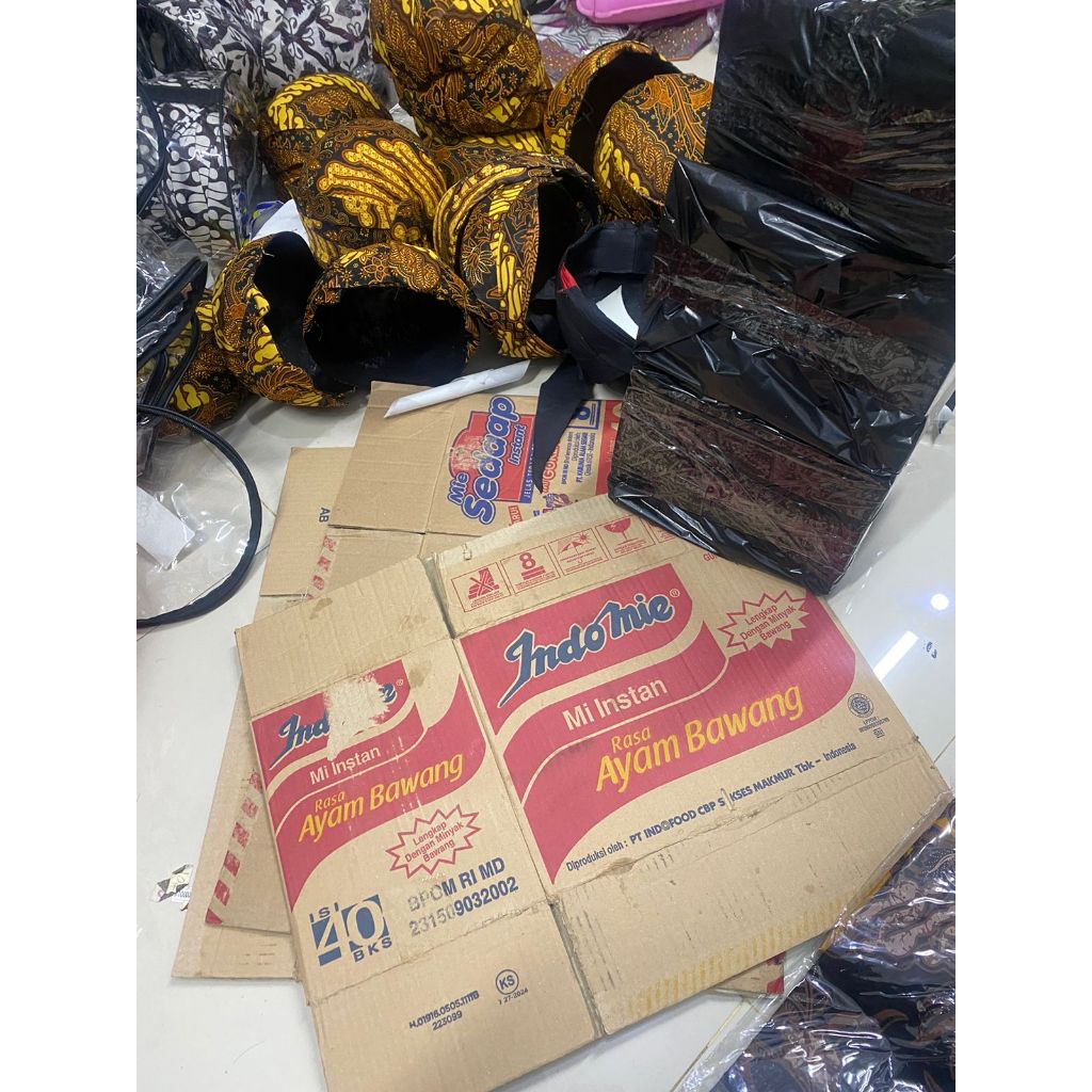 

PACKING KARDUS KHUSUS BLANGKON