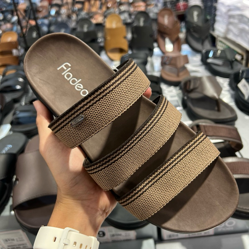 Fladeo slipper sandal pria triple strap super sleek dan ringan 39-43