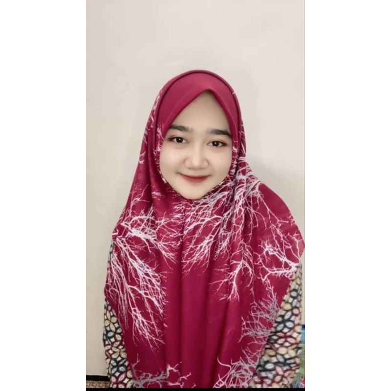 Hijab Segi Empat Voal Motif Akar