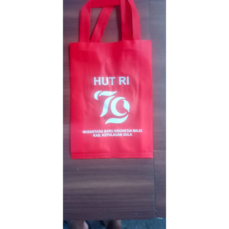 

Goodie Bag Sablon 2 warna 1 sisi uk 20x26 65 gsm