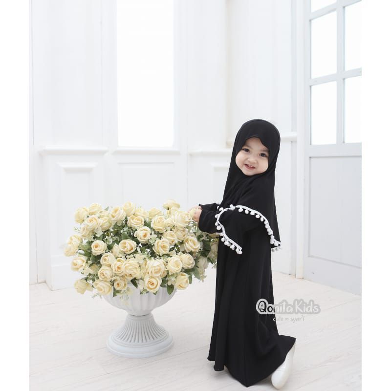 Gamis set anak Pompom size 4 (Bekas)