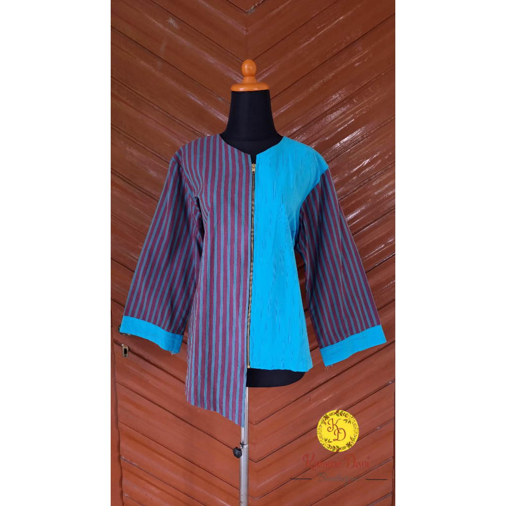 Blouse Biru Lurik Kombinasi Polos Asimetris