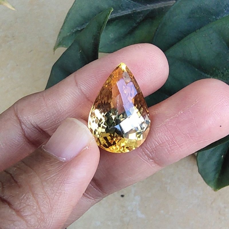 Batu Permata Mulia Yellow Citrine - Batu Kecubung Kuning Asli bentuk tetes air dan oval