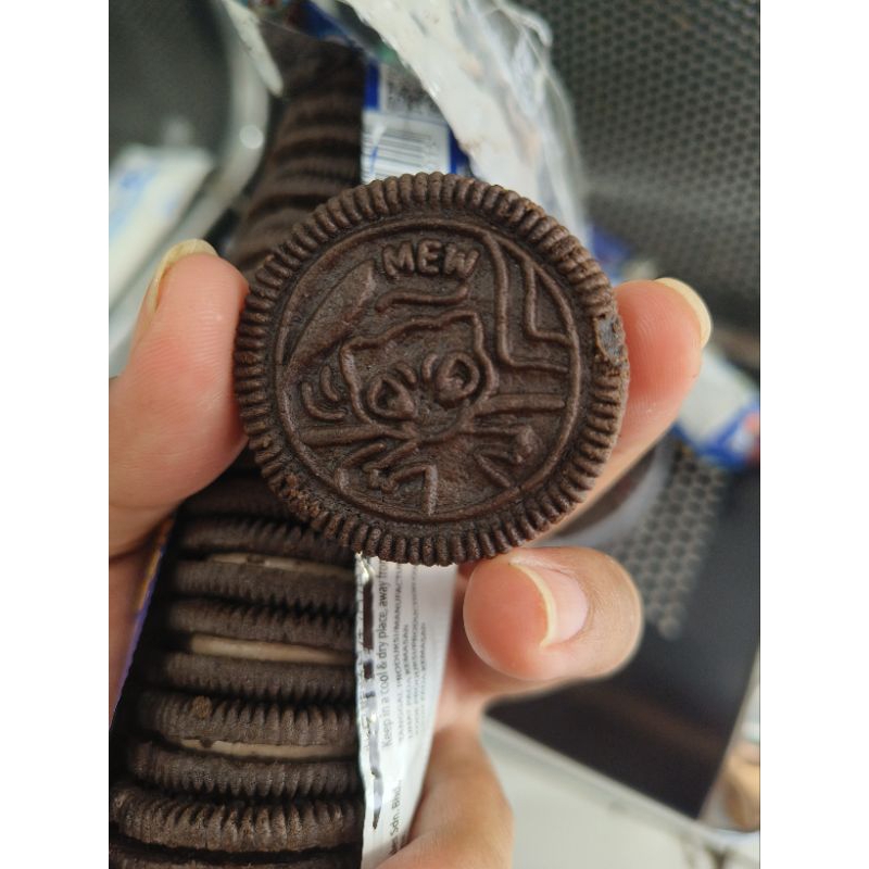 

OREO MEW KOLEKTOR ITEM