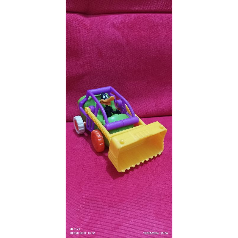 Looney tune daffy duck