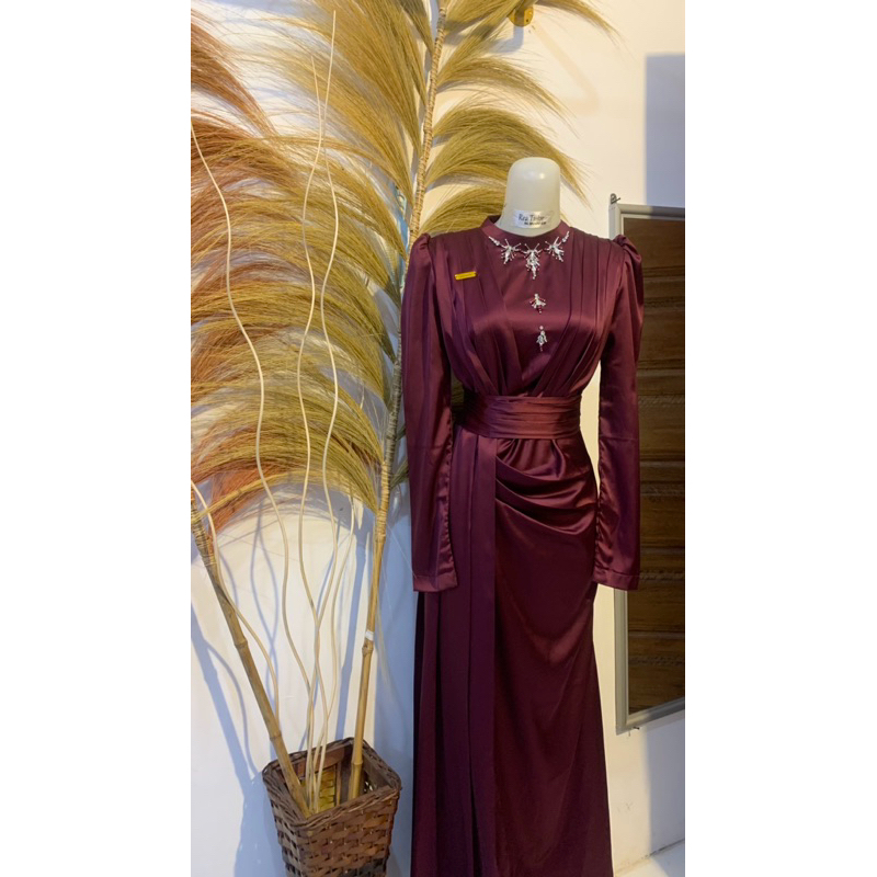 Dress Helena