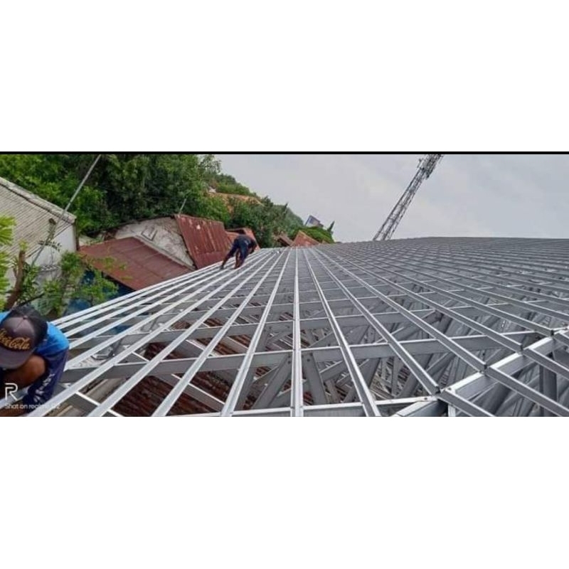 rangka baja ringan untuk atap rumah terpasang