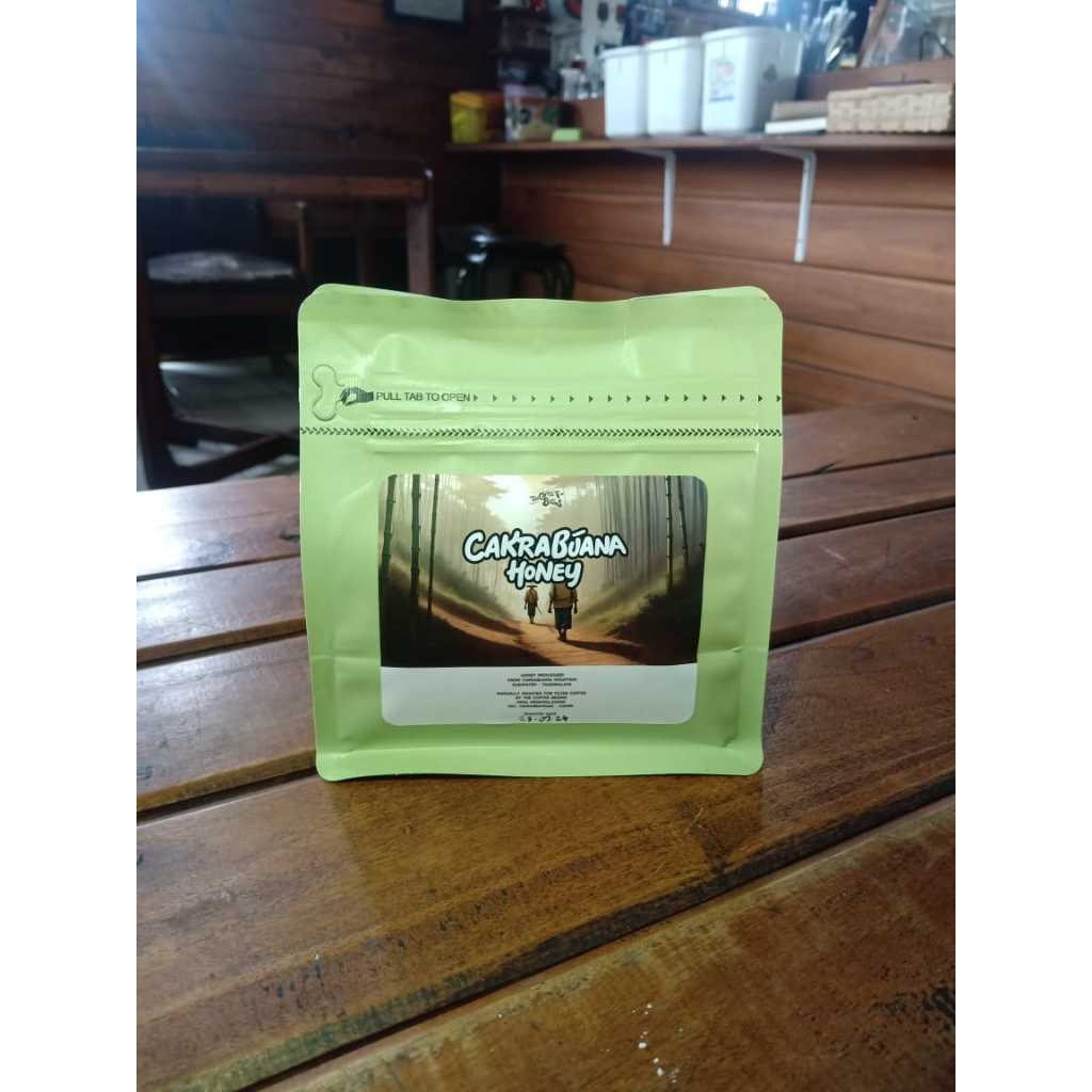 

Kopi cakra buana/kopi gunung sawal/kopi giling halus/kopi seduh original gunung sawal