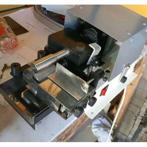 

Mesin Lem Sisi (Side Gluing Machine) Paperbag, softbox dgn Lem Putih