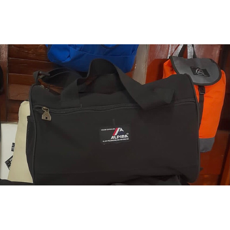 Tas slempang Alpina 15 liter, ukuran 38x20x24cm
