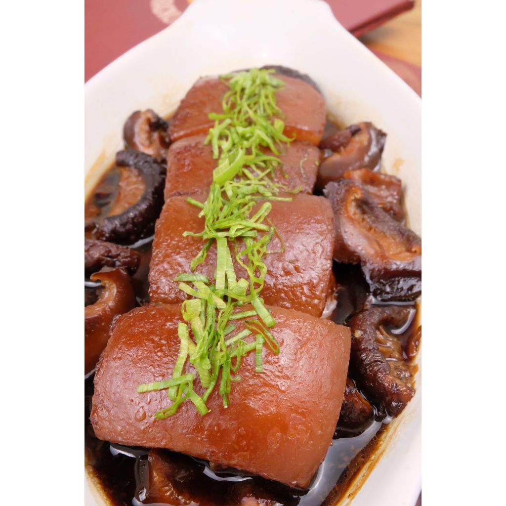 CRACKLING Braised Pork Belly 250Gr Family Size Ready To Eat OR Vacuum Frozen/ Babi Hong / Hong Ba Re