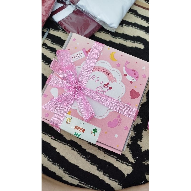 

Tambahan packing Kertas Kado / Box Hampers Newborn/ Box Coklat