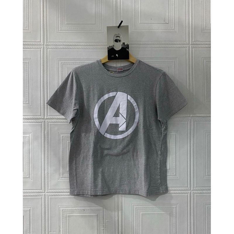 T SHIRT -MARVEL- second