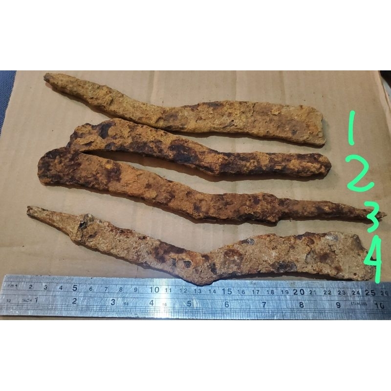 pusaka temuan tanah untuk koleksi/hiasan/dll.