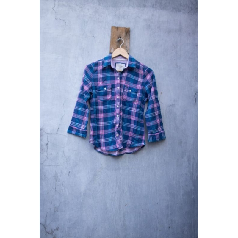 <Preloved> •Abercrombie & Fitch• Button-Down Blouse Blue Size S
