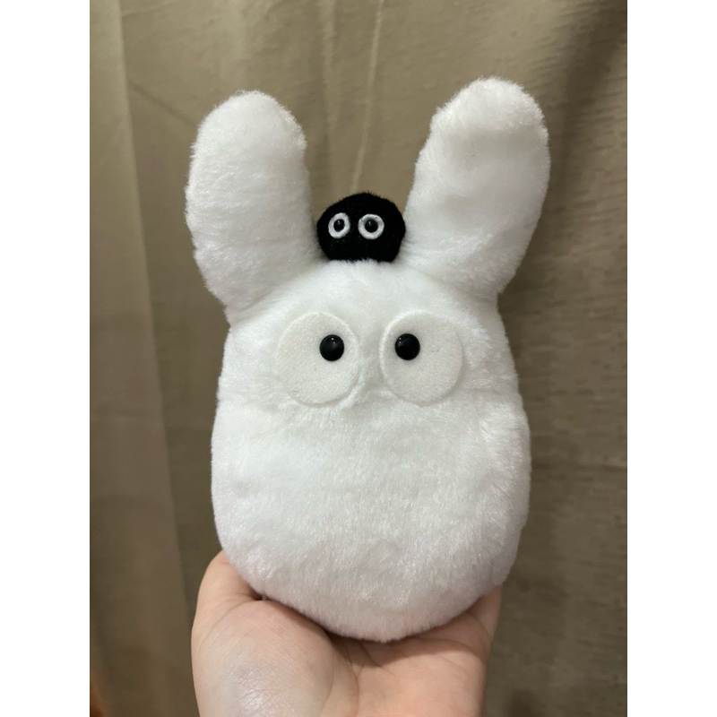 Boneka Totoro putih dan Debu Ghibli Studio White Totoro and Dust Sun Arrow Totoro dan kutu ghibli