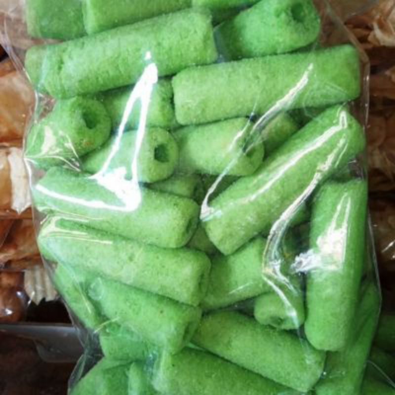 

Cemilan Chiki Roll Pandan Manis 250gram