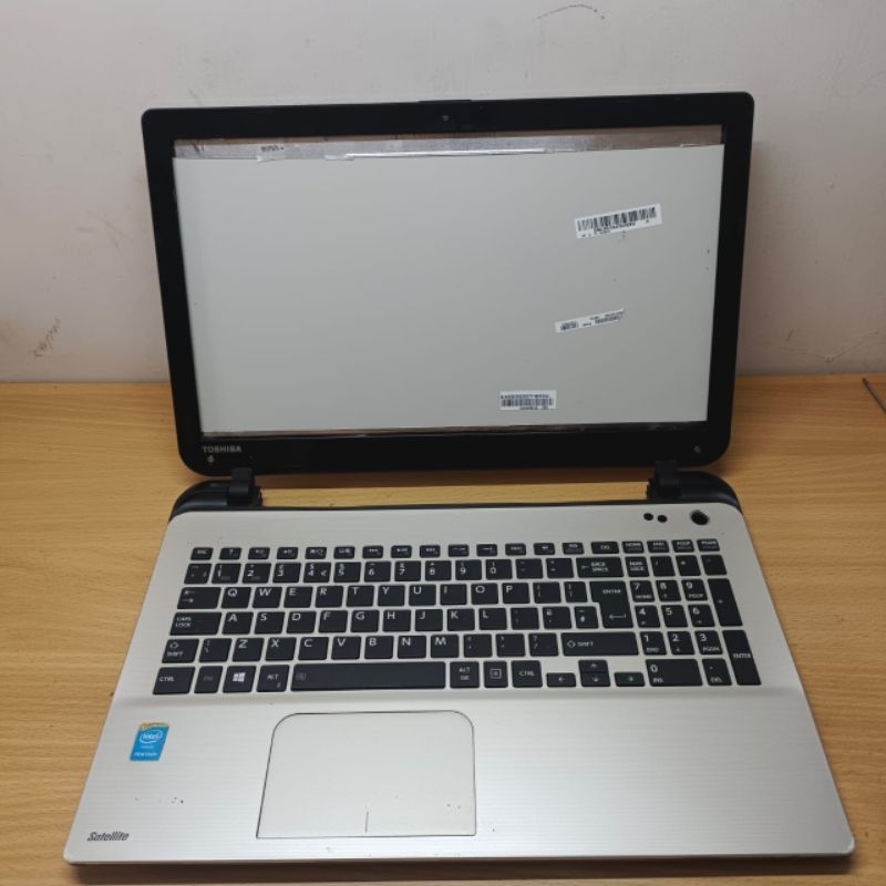 kesing casing cassing case laptop Toshiba C55-B1323 