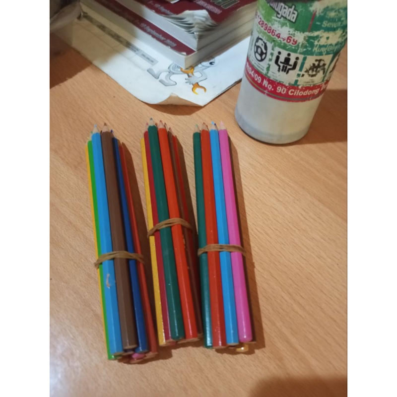 

pensil warna tanpa kardus