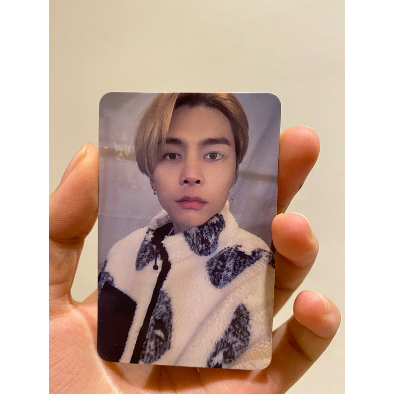 Resonance Johnny yizhiyu pc photocard