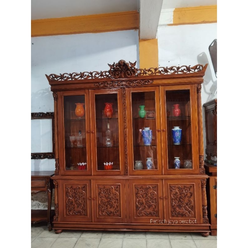 Lemari kayu / Lemari jati / Lemari Hias / Lemari Hias jati / Lemari kaca